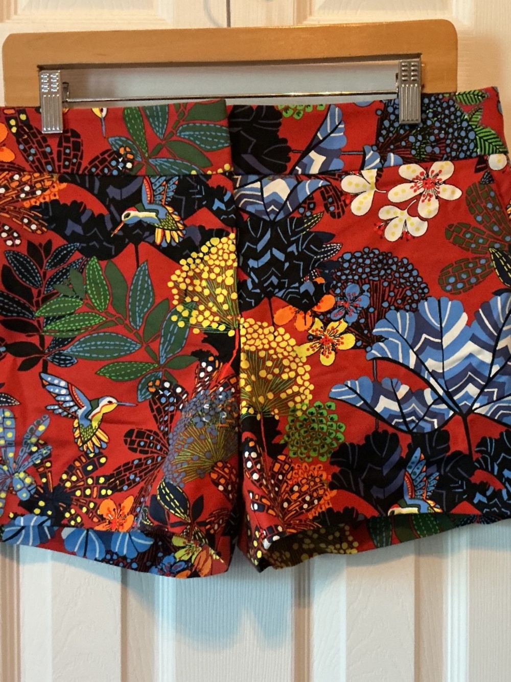 Loft tropical tailored short sz8 nwot
